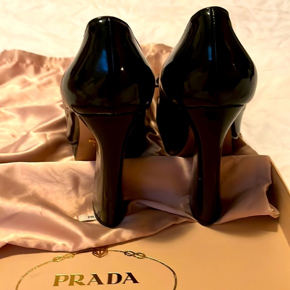 PRADA Black Pump Bow Patent Leather Open Toe Stiletto Heels 39 Europe size 8 US - Picture 7 of 15